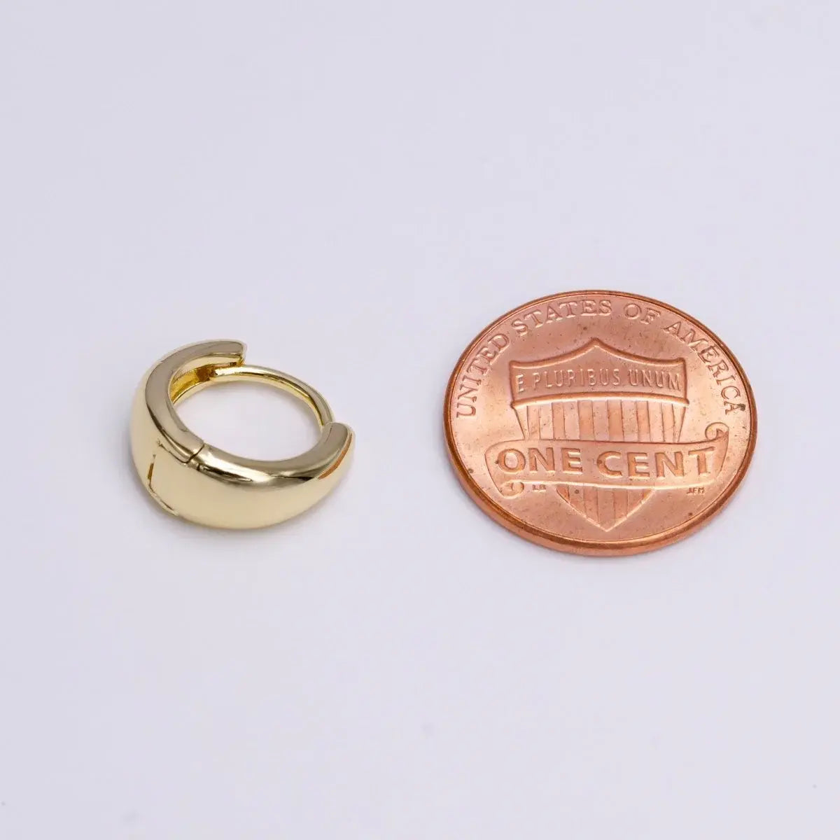 Extra Small Tapered Huggie - GF