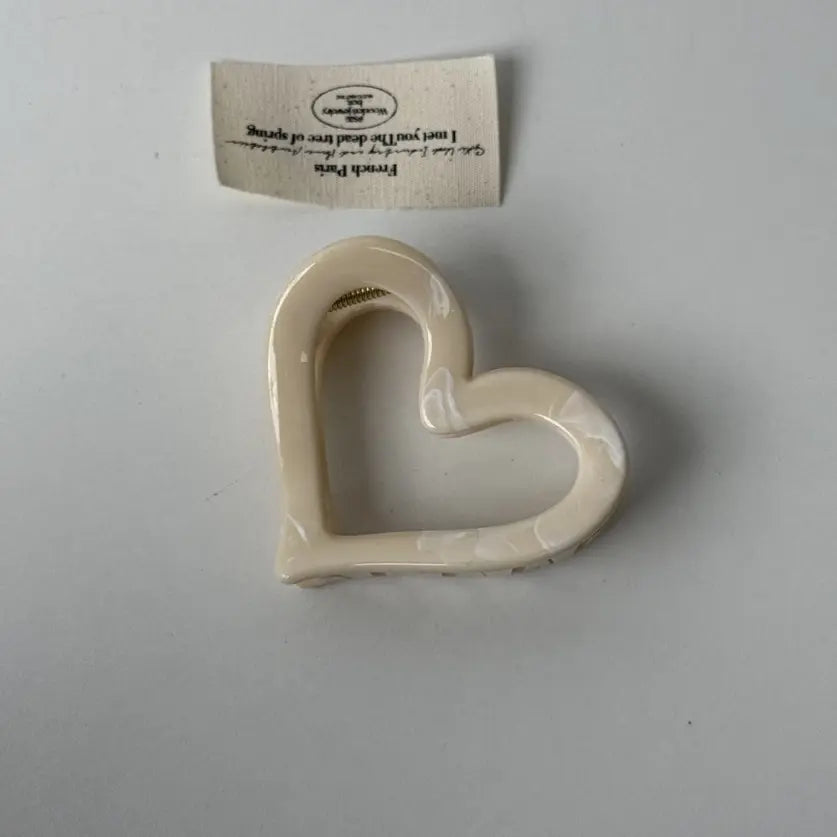 White Claw Clip- Heart