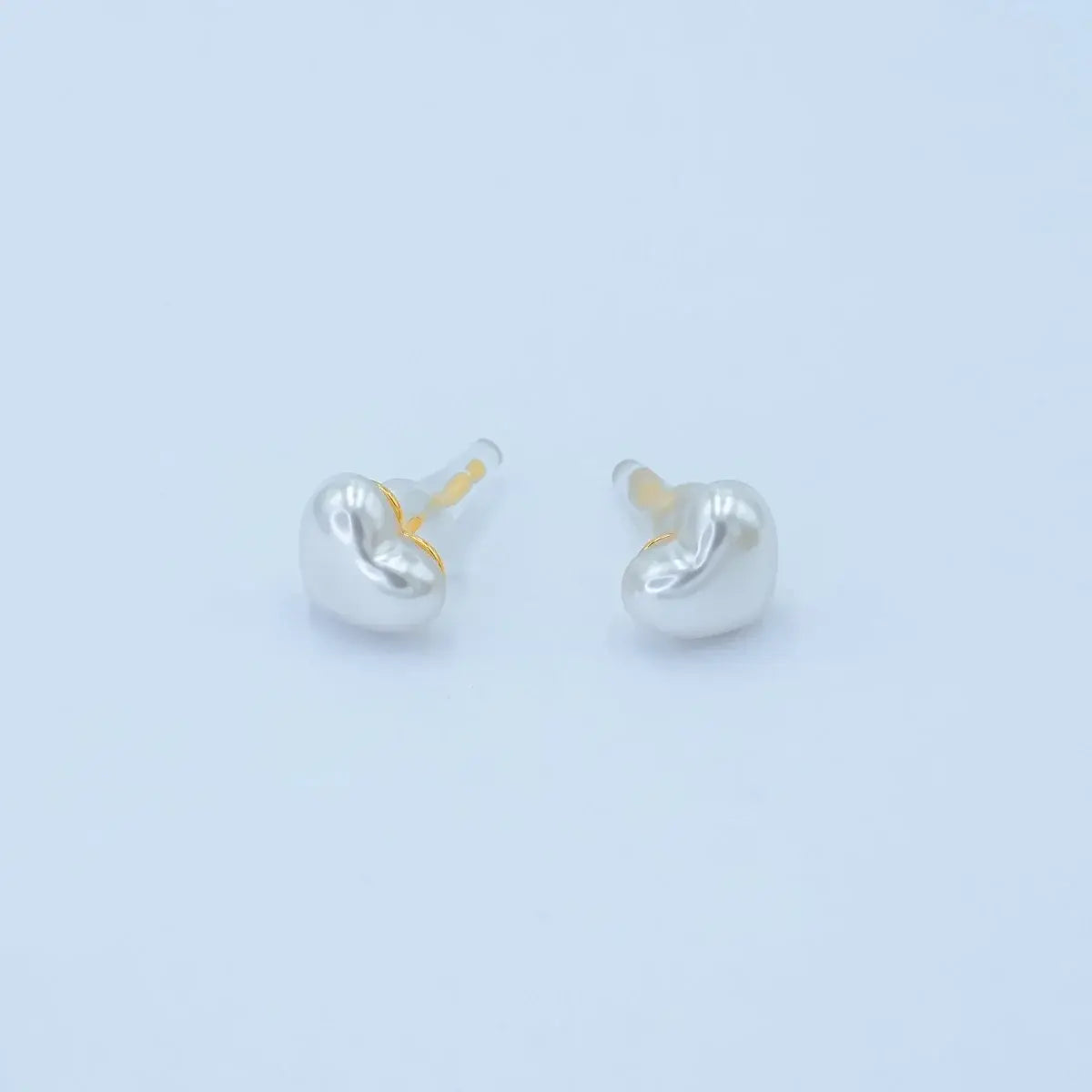 White Shell Pearl Heart Stud-GP