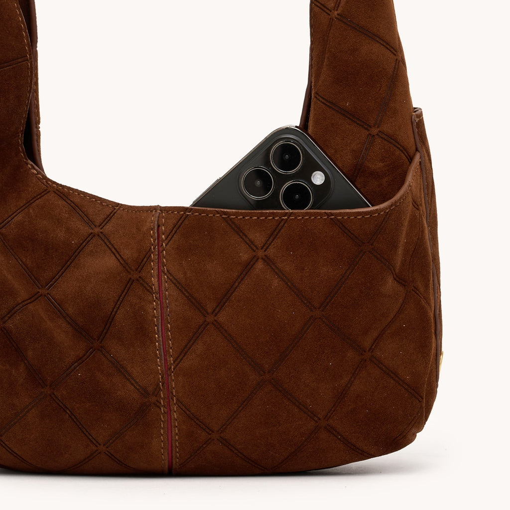 Tom Zip Med- Chocolate Diamond Suede- AG