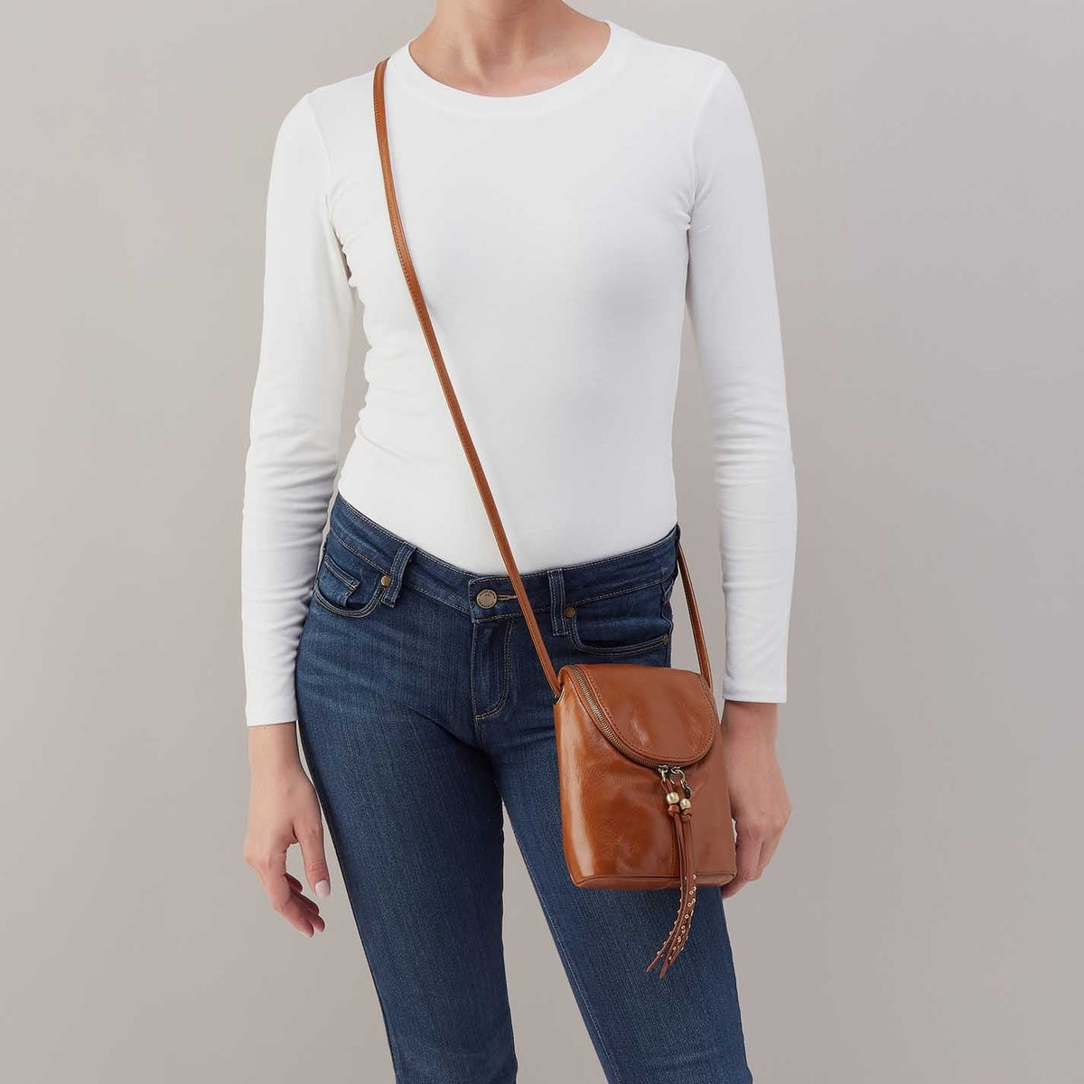 Fern Crossbody- Truffle