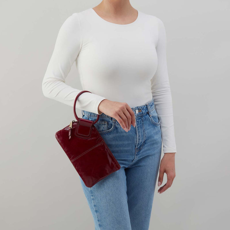 Sable Wristlet- Saddleberry